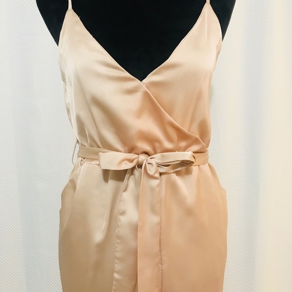 Jumpsuit 💕NWT - Picture 3 of 8